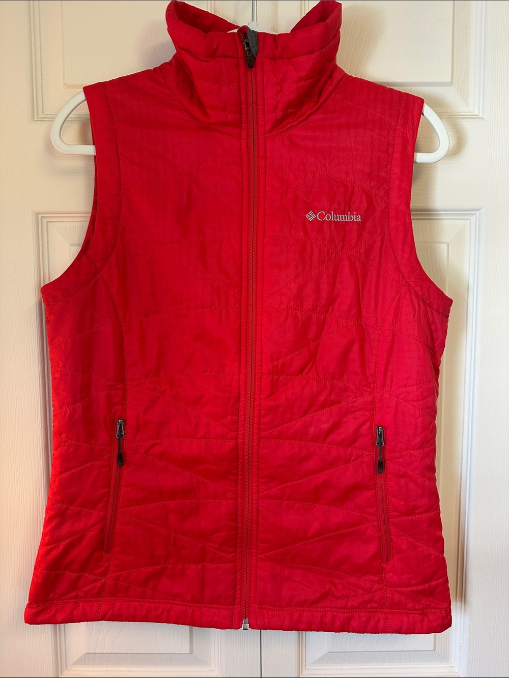 Columbia Women's Red Quilted Vest with Stand Collar